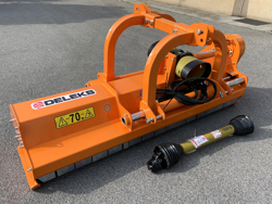 concasor cu ciocane si deplasare hidraulică pentru tractor mod grizzly 220