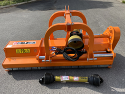 concasor cu ciocane si deplasare hidraulică pentru tractor mod grizzly 200