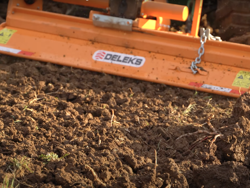 freza orizontala pentru tractor serie medie 150cm de lucru deplasare manuală mod dfm 150