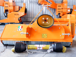 concasor pentru tractor cu roți sau pe șenile pentru iarbă și ramuri tăiere utilă 164cm cu ciocane mod lince 165