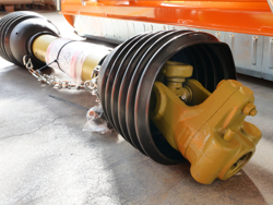 tocator pentru tractoare de tip kubota carraro deplasabil larg 100cm cu ciocane sau cuțite mod lince sp100