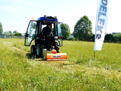 tocatoare iarba pentru tractoare precum kubota carraro 120 cm concasor cositoare mod ape 120
