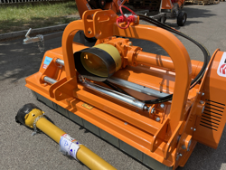 cositoare cu ciocane pentru tractor deplasare hidraulică mod leopard 160 sph