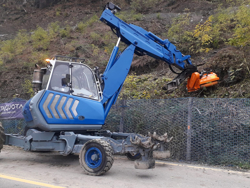 mărunțitor tufiș hidraulic forestier pentru mini excavator tăiere 100 cm mod arh 100