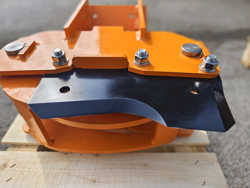 graifer forestier hidraulic cu lama de taiere atasata pentru mini excavator cleste mod cf 10r