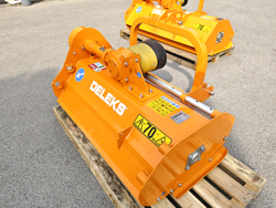 tocator de resturi vegetale cu ciocane seria medie 120cm pentru tractoare de livadă lincione 120 sp