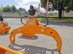 cleste hidraulic cu o capacitate de incarcare de 400 kg cu un rotor 360 pentru mini excavatoare mod dk 10h gr 10