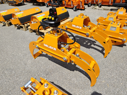 cleste hidraulic cu o capacitate de incarcare de 400 kg cu un rotor 360 pentru mini excavatoare mod dk 10h gr 10