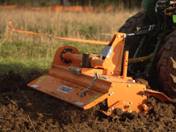 freza orizontala pentru tractor serie medie 125cm de lucru deplasare manuală mod dfm 125