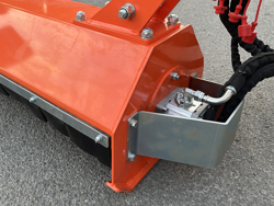 tocatoare cu brat articulat hidraulic cu tocator sau cositoare mod merlo