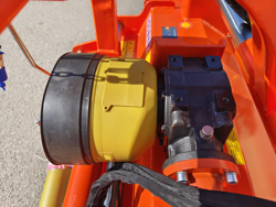 tocator de serie grea deplasabil universal cu ciocane pentru tractoare mod cervo 160