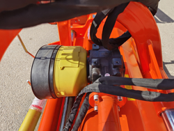 concasor cu ciocane si deplasare hidraulică pentru tractor mod cervo 180