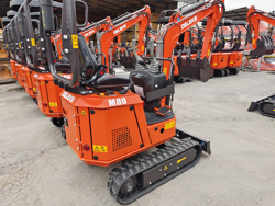 mini excavator compact m80