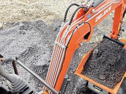 mini excavator compact m80
