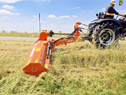 tocatoare laterală giraffa170 pentru tractor fructifer și terasamente deleks