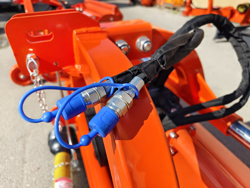 concasor cu ciocane si deplasare hidraulică pentru tractor mod cervo 200