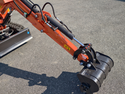 mini excavator compact m60