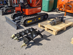 burghiu mini excavator compact 1 ton mod s100 s30