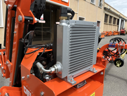 tocatoare cu brat articulat hidraulic cu tocator sau cositoare mod merlo