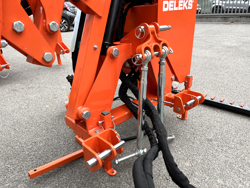 tocatoare cu brat articulat hidraulic cu tocator sau cositoare mod merlo