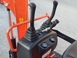 mini excavator compact m90se