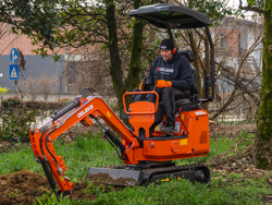 mini excavator compact m90se