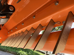 измельчитель молотковый тяжелой серии со смещением универсальный для тракторов мод toro 200