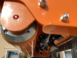 измельчитель молотковый с гидравлическим смещением для тракторов мод grizzly 220