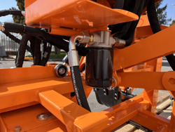 навесной экскаватор с ковшом для сельскохозяйственного трактора мод drs 1000t