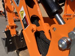 навесной экскаватор с ковшом для сельскохозяйственного трактора мод drs 1000t