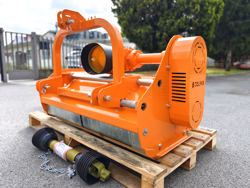 мульчер травы и веток молотковый средней серии рабочая ширина 120см для тракторов lincione 120 sp