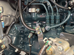 мини экскаватор компактный с резиновыми гусеницами и набором аксессуаров мод s280 kubota