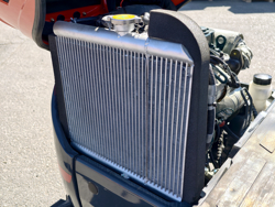 мини экскаватор компактный с резиновыми гусеницами и набором аксессуаров мод s120 s30