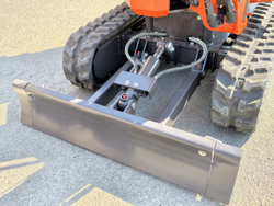 мини экскаватор компактный с резиновыми гусеницами и набором аксессуаров мод e110