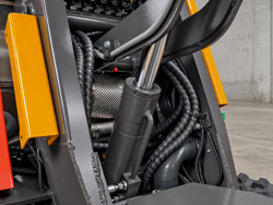 Гусеничный мини самосвал kubota m8000