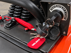 Гусеничный мини самосвал kubota m8000